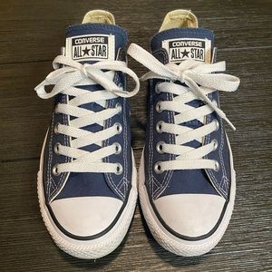 Size 7W/ Size 5M Converse Chuck Taylor All Star Navy- M9697